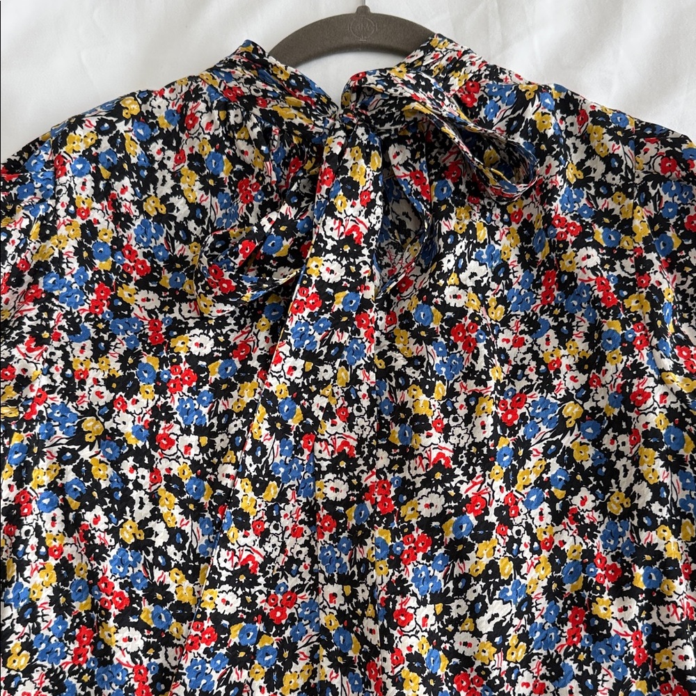 Veronica Beard women’s Black and Floral Blouse Sz 6 - Picture 2 of 8